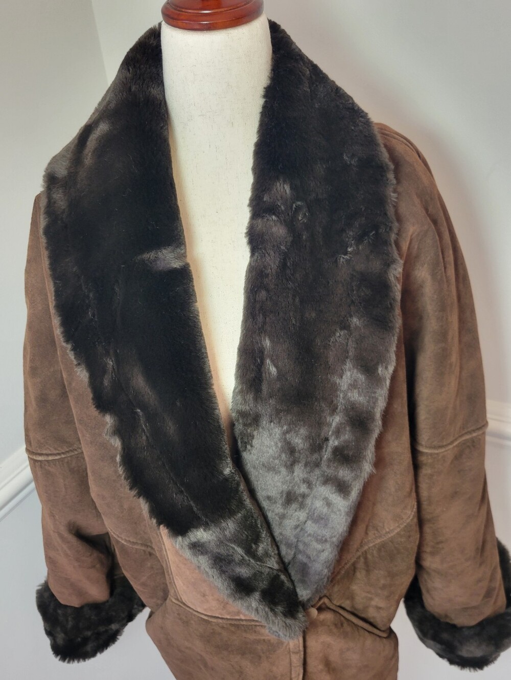 Vintage The Flight Club Brown Suede Faux Fur Oversized Statement Coat M - Picture 3 of 15